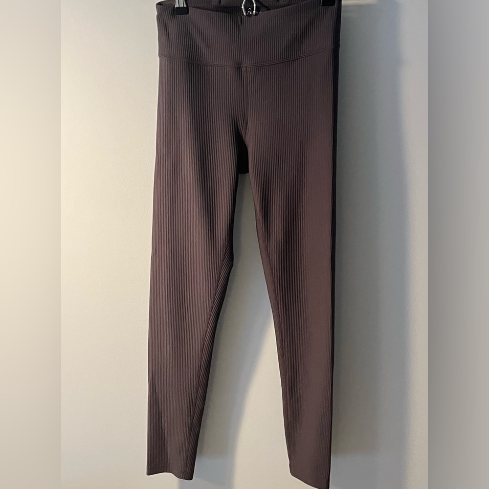 Brown ribbed legging